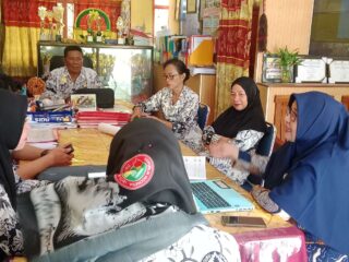 Pengawas Satuan Pendidikan Kecamatan Watang Sidenreng Laksanakan Pendampingan dan Pembinaan di UPT SDN 4 Watang Sidenreng