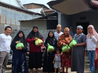 Ramadan, Tim RMS Berbagi Blusukan di Amparita