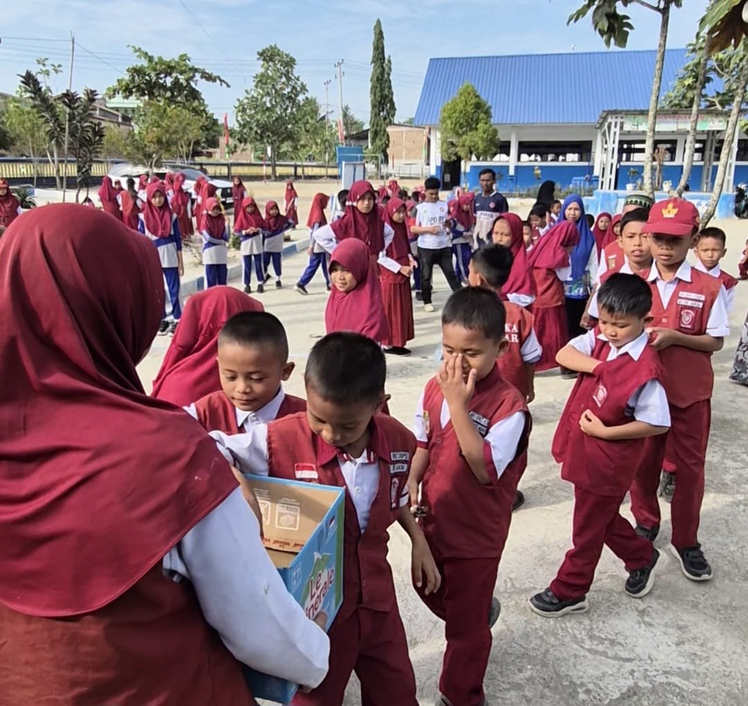 UPT SDN 1 Mojong Peringati Hari Anak Nasional, Tanamkan Semangat Berbagi dan Peduli Sesama