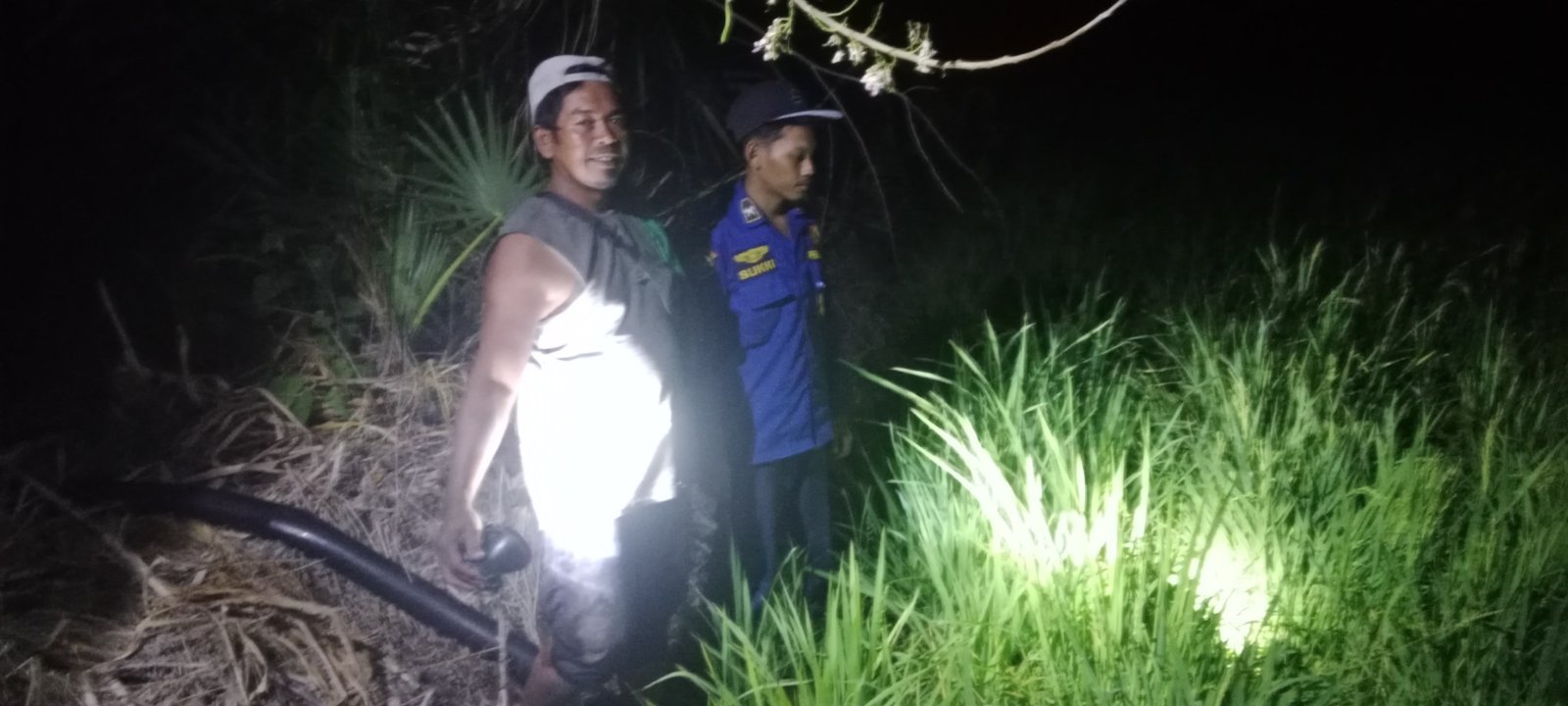 Damkar Sidrap Siaga 24 Jam, Tak Hanya Padamkan Api, Kini Bantu Petani Atasi Kekeringan di Tellu Limpoe